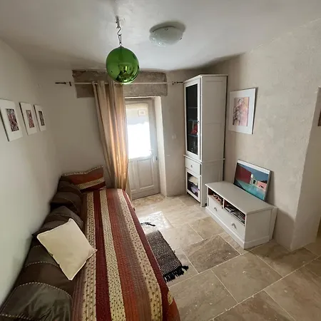 Appartement Complet - Salles Sous Bois Exterior foto